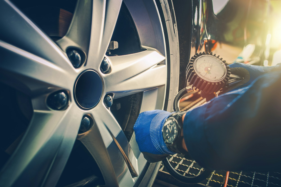 car tire pressure check 1